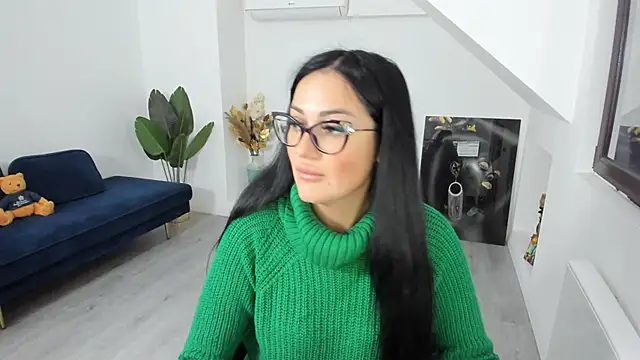 AnyaEvy online show from February 6, 2026, 5:01 am