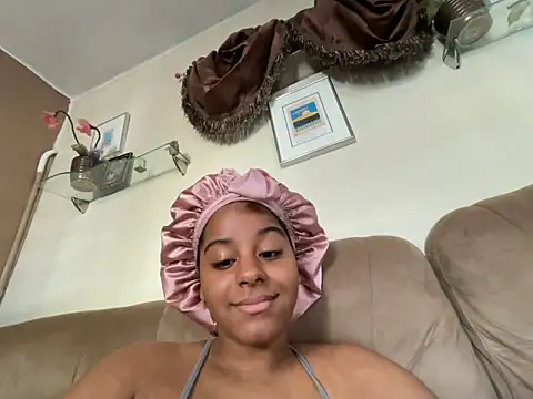 Snapshot of Nicolitalalinda chatting on March 20, 2026, 8:25 pm Nicolitalalinda online show from March 20, 2026, 8:25 pm