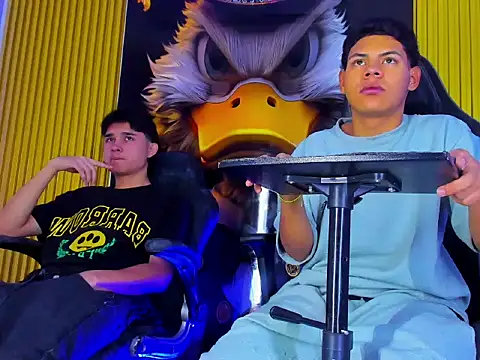 Tommy bigcock19 online show from November 25, 2025, 12:16 pm