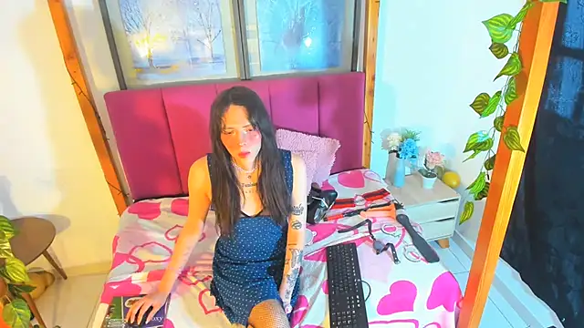 Snapshot of Sasha_Sexxx1 chatting on August 3, 2026, 5:38 pm Sasha Sexxx1 online show from August 3, 2026, 5:38 pm