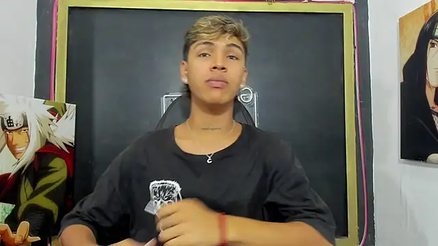 Snapshot of Timmy_Kiing_ chatting on December 5, 2025, 8:27 pm Timmy Kiing online show from December 5, 2025, 8:27 pm