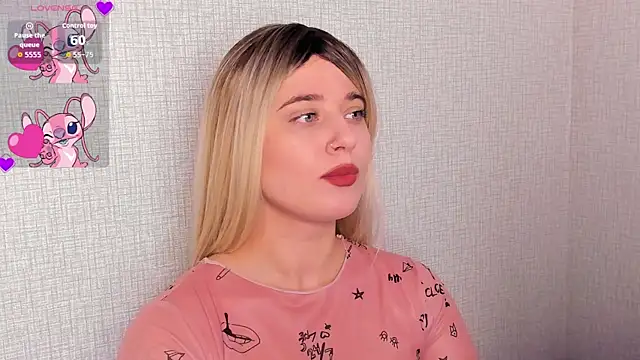 Snapshot of Cherry_B1isss chatting on November 21, 2025, 5:22 pm Cherry B1isss online show from November 21, 2025, 5:22 pm