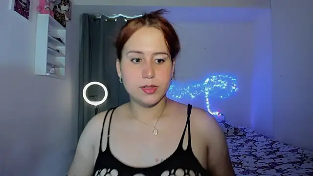 Sofiababyy online show from July 18, 2026, 5:28 pm