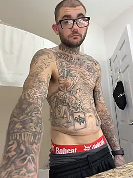 Snapshot of trickydickydaddy chatting on May 12, 2026, 8:00 am trickydickydaddy online show from May 12, 2026, 8:00 am