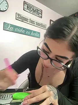 SCARLETT INK  online show from May 8, 2026, 11:59 am