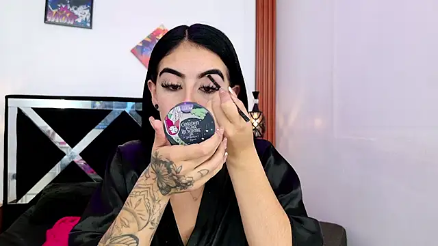 SCARLETT INK  online show from July 31, 2026, 12:43 am