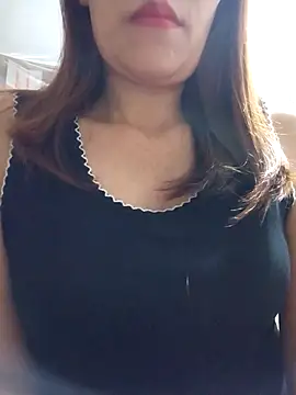 Hini68 online show from November 16, 2025, 12:11 pm