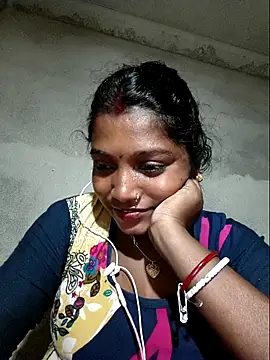 Snapshot of vipmonalisha chatting on November 19, 2025, 2:28 pm vipmonalisha online show from November 19, 2025, 2:28 pm