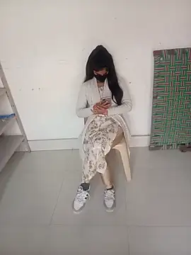 Sunita-collage online show from November 23, 2025, 5:40 am