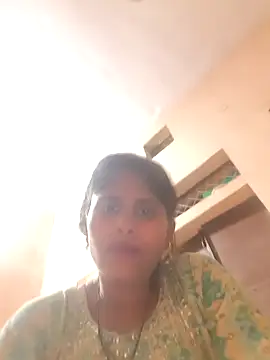 Maya mohni online show from November 10, 2025, 2:05 pm
