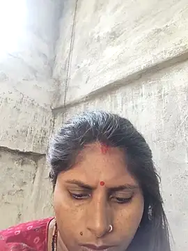 Maya mohni online show from May 2, 2026, 2:38 am