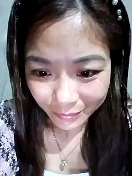 Lyla john online show from March 9, 2026, 12:42 pm