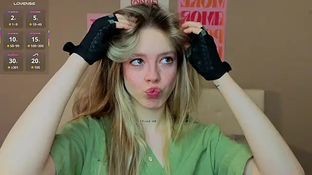 TiffinyMergist online show from March 4, 2026, 7:25 am