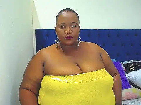 BMWWWXXX online show from December 21, 2025, 4:25 pm