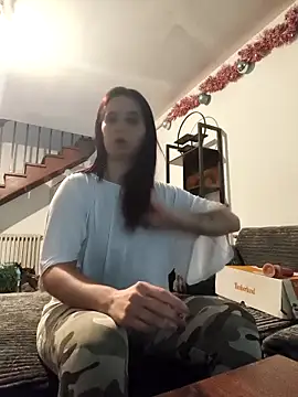 MickNanaa online show from December 16, 2025, 2:44 pm