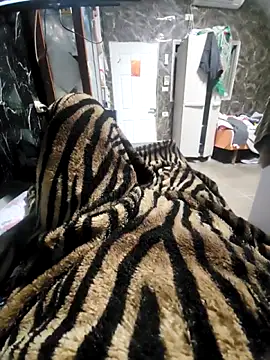 Saddamzaid1985 online show from April 22, 2026, 1:12 pm