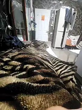 Saddamzaid1985 online show from April 24, 2026, 12:51 pm