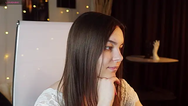 Snapshot of FrancescaCavaliere chatting on June 9, 2026, 12:28 pm FrancescaCavaliere online show from June 9, 2026, 12:28 pm