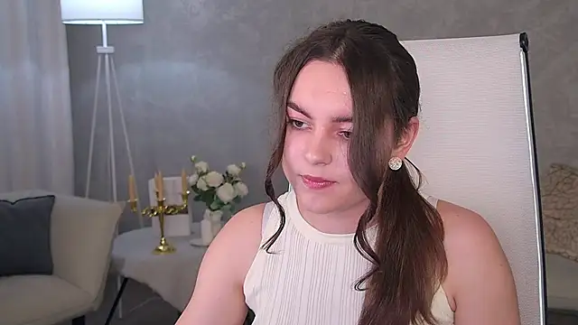 Snapshot of FrancescaCavaliere chatting on June 10, 2026, 12:59 pm FrancescaCavaliere online show from June 10, 2026, 12:59 pm