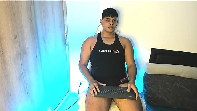 Snapshot of james_smithx chatting on November 18, 2025, 9:08 pm james smithx online show from November 18, 2025, 9:08 pm