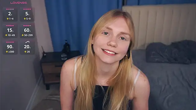 Snapshot of UnDesiga chatting on November 25, 2025, 6:19 pm UnDesiga online show from November 25, 2025, 6:19 pm