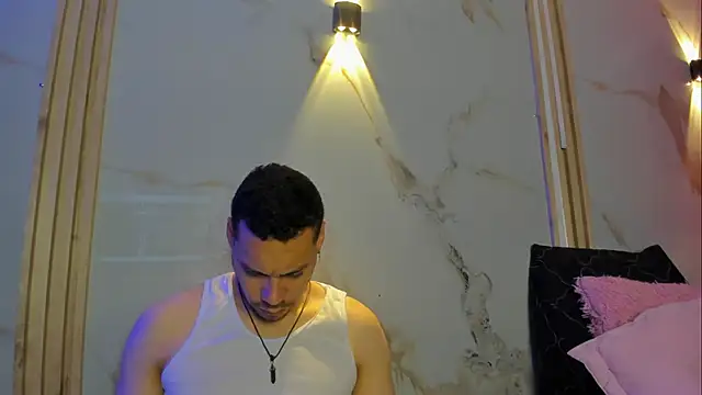 Aron and molly online show from February 5, 2026, 11:59 am