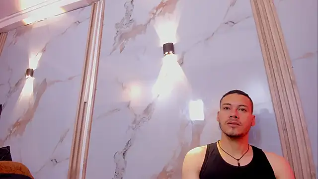 Aron and molly online show from March 11, 2026, 12:11 pm