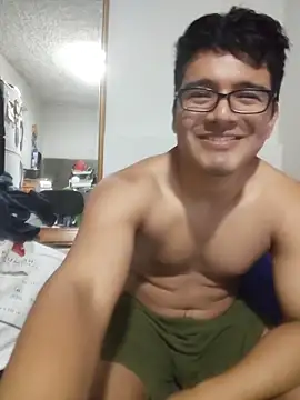 Snapshot of Zack1225 chatting on April 2, 2026, 7:33 pm Zack1225 online show from April 2, 2026, 7:33 pm