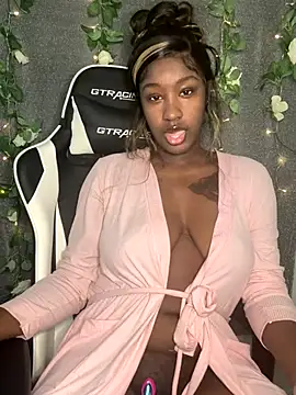 ToyaThick online show from December 15, 2025, 4:55 pm