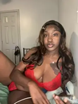 Snapshot of ToyaThick chatting on May 21, 2026, 8:38 pm ToyaThick online show from May 21, 2026, 8:38 pm