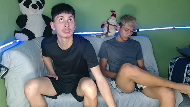 Snapshot of Kurt_williams1 chatting on December 22, 2025, 3:53 pm Kurt williams1 online show from December 22, 2025, 3:53 pm