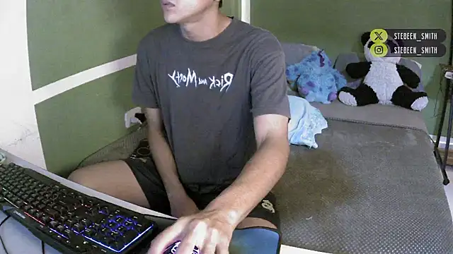 Snapshot of Kurt_williams1 chatting on June 15, 2026, 6:48 am Kurt williams1 online show from June 15, 2026, 6:48 am