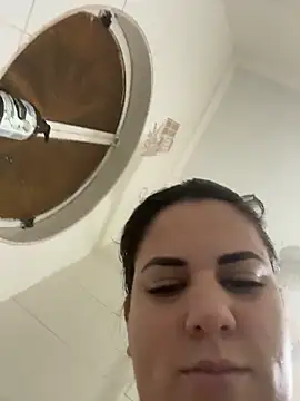 Snapshot of PaollaLeblanc chatting on June 17, 2026, 12:13 am PaollaLeblanc online show from June 17, 2026, 12:13 am