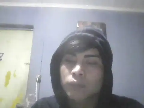 Snapshot of yoelparadodel69 chatting on June 18, 2026, 3:18 am yoelparadodel69 online show from June 18, 2026, 3:18 am