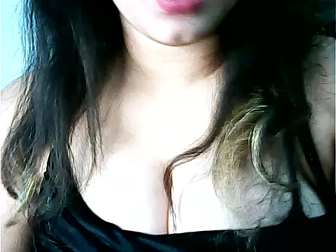 Snapshot of shreya_saxena_01 chatting on November 27, 2025, 6:37 am shreya saxena 01 online show from November 27, 2025, 6:37 am