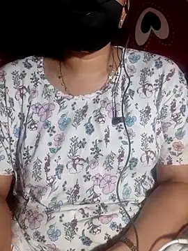 Snapshot of HotGirl23231 chatting on July 28, 2026, 7:04 pm HotGirl23231 online show from July 28, 2026, 7:04 pm