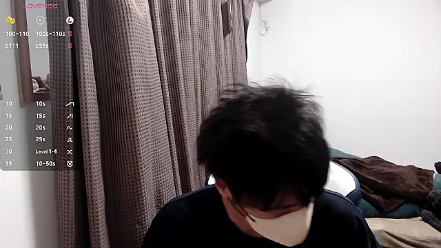 Snapshot of yuu-to-desu chatting on December 14, 2025, 3:23 am yuu-to-desu online show from December 14, 2025, 3:23 am