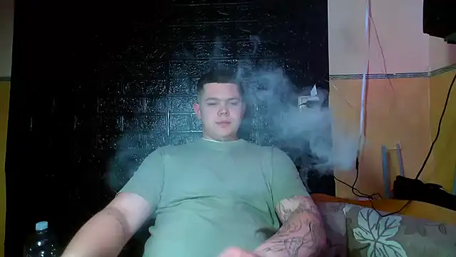 CuteButNaughty  online show from February 12, 2026, 10:16 pm