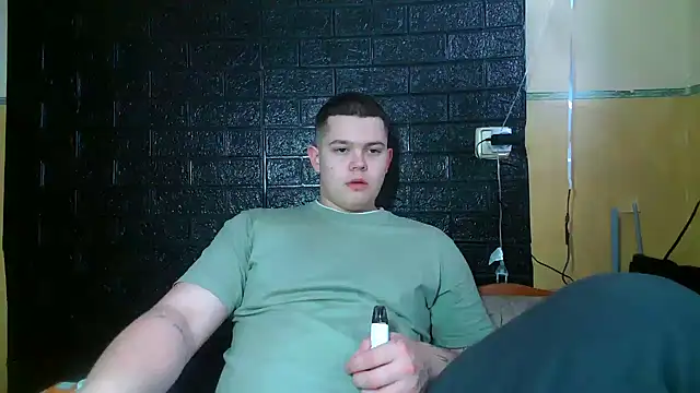 CuteButNaughty  online show from February 13, 2026, 2:24 pm