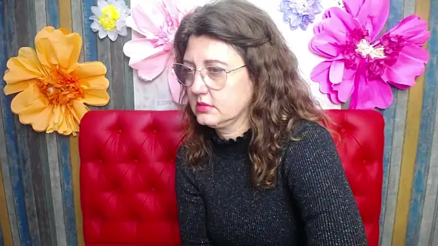 RoseHille online show from December 4, 2025, 2:48 pm