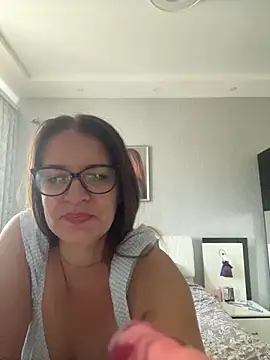 Snapshot of Milana8263 chatting on May 12, 2026, 6:32 am Milana8263 online show from May 12, 2026, 6:32 am