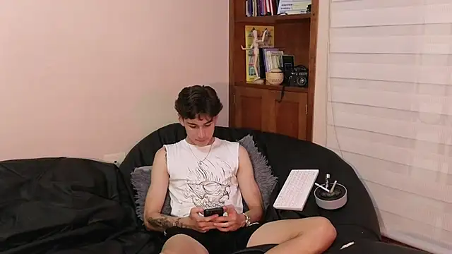 Derekswan online show from June 4, 2026, 12:38 am