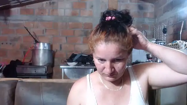 Snapshot of Sra_Angelina chatting on June 14, 2026, 8:00 pm Sra Angelina online show from June 14, 2026, 8:00 pm