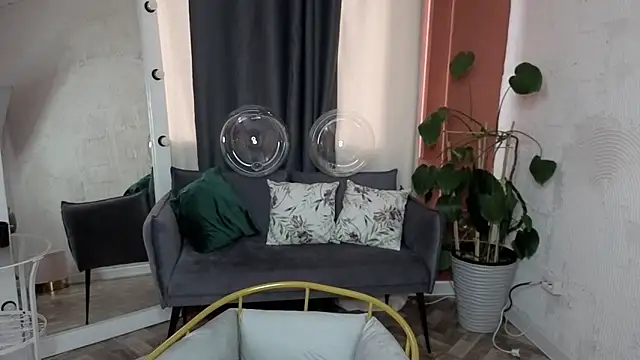 Annie Way online show from March 13, 2026, 4:30 am