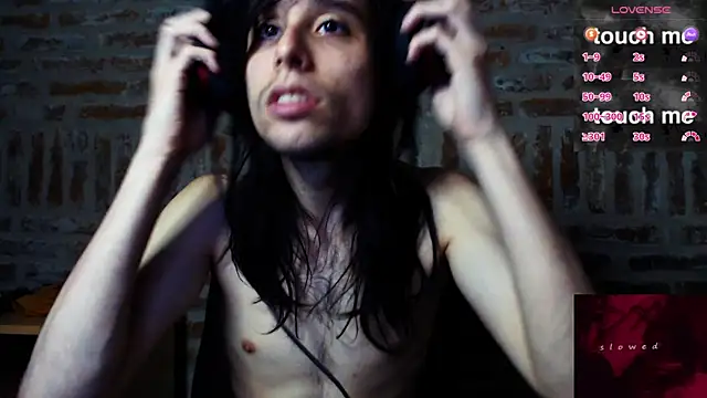 CaramelToy online show from January 12, 2026, 6:02 pm