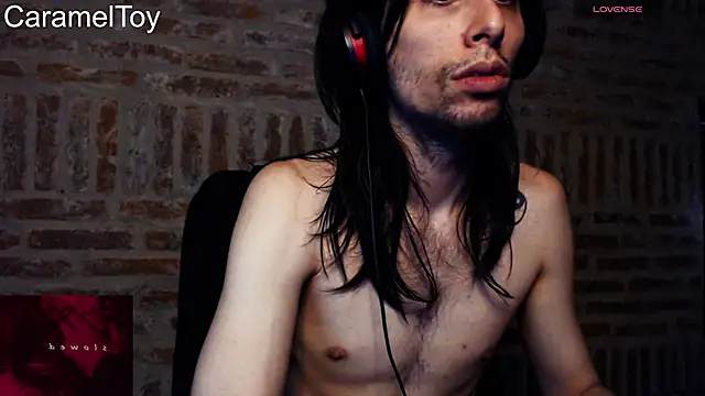 CaramelToy online show from February 8, 2026, 9:29 pm