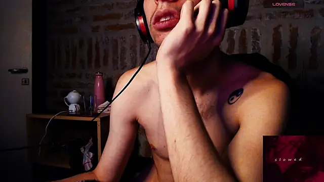 CaramelToy online show from March 6, 2026, 4:03 pm