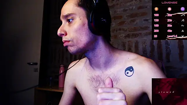 CaramelToy online show from March 9, 2026, 6:56 pm