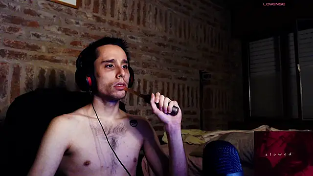 CaramelToy online show from March 13, 2026, 10:38 pm