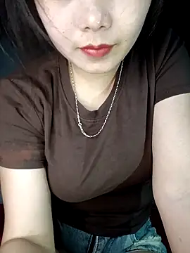 thuy-kieu online show from March 17, 2026, 3:33 am